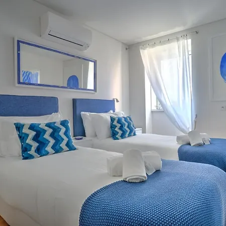 Urban Beach In Cascais Daire *